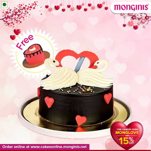 Hug Day Cake from Monginis