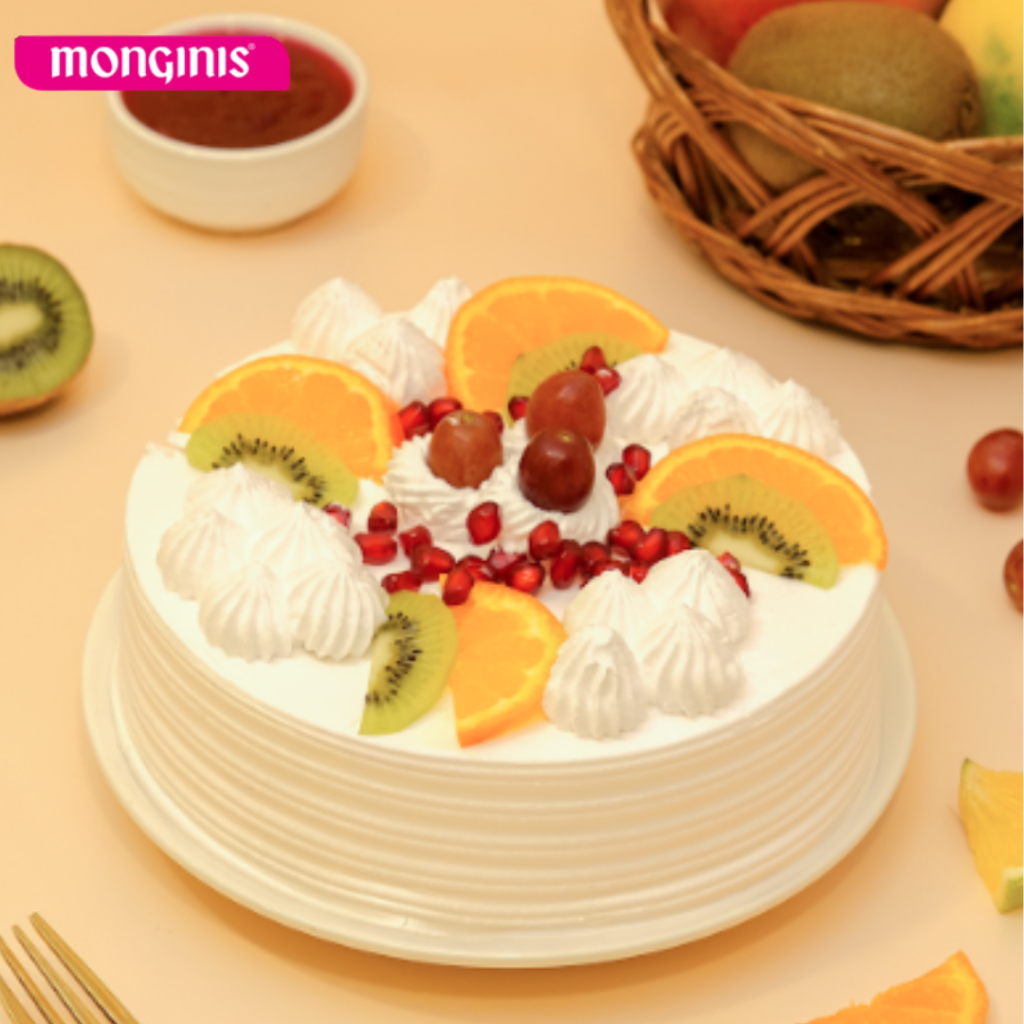 Fresh fruit summer special cake perfect for family gatherings